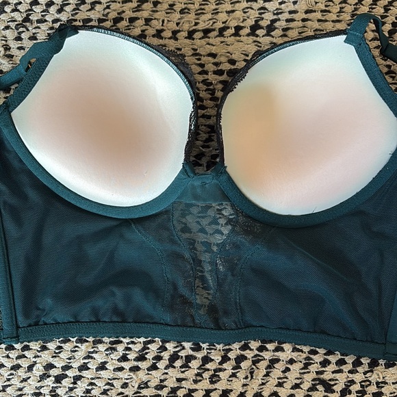 Victoria’s Secret veey sexy push up lingerie top. - Picture 2 of 4
